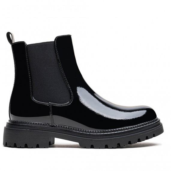 Ankle boot in a mix of materials for autumn and winter