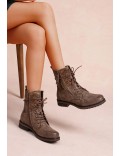 Ankle boot in a mix of materials for autumn and winter
