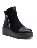 Ankle boot in a mix of materials for autumn and winter