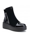 Ankle boot in a mix of materials for autumn and winter