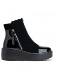 Ankle boot in a mix of materials for autumn and winter