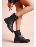 Ankle boot in a mix of materials for autumn and winter