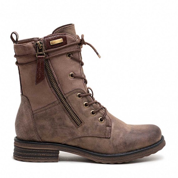 Ankle boot in a mix of materials for autumn and winter