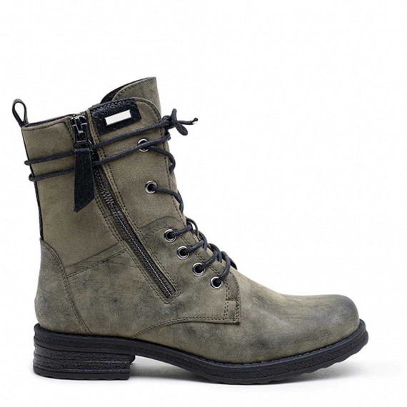Ankle boot in a mix of materials for autumn and winter