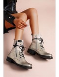 Ankle boot in a mix of materials for autumn and winter