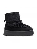 Ankle boot in a mix of materials for autumn and winter