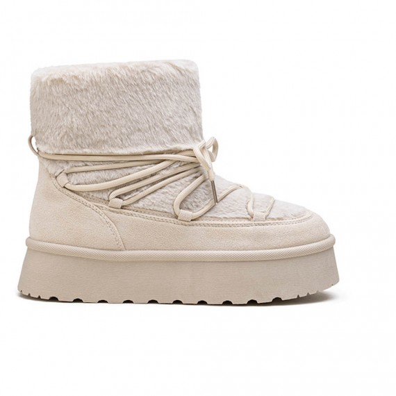 Ankle boot in a mix of materials for autumn and winter