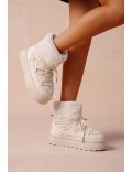 Ankle boot in a mix of materials for autumn and winter