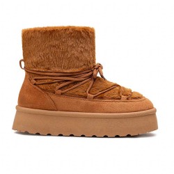 Ankle boot in a mix of materials for autumn and winter