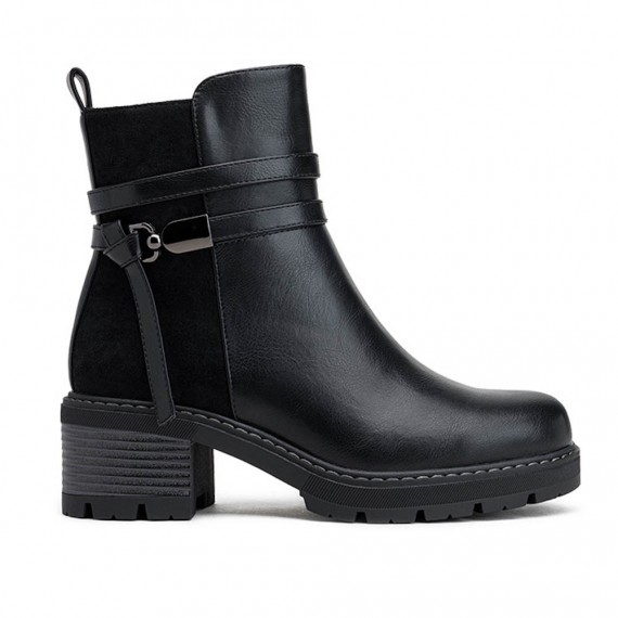 Ankle boot in a mix of materials for autumn and winter