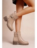 Ankle boot in a mix of materials for autumn and winter