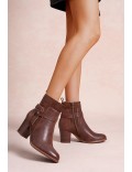 Bottine en simili cuir