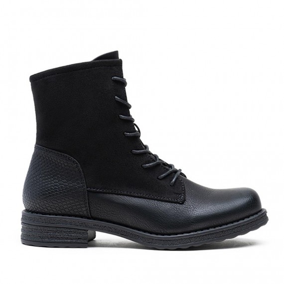 Ankle boot in a mix of materials for autumn and winter