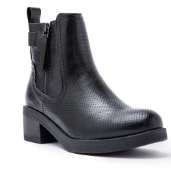 Ankle boot in a mix of materials for autumn and winter