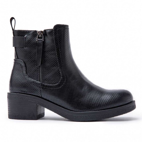 Ankle boot in a mix of materials for autumn and winter
