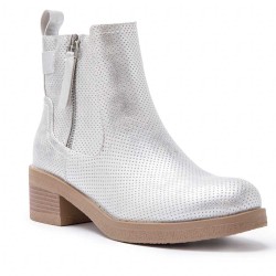 Ankle boot in a mix of materials for autumn and winter