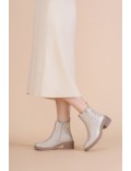 Ankle boot in a mix of materials for autumn and winter