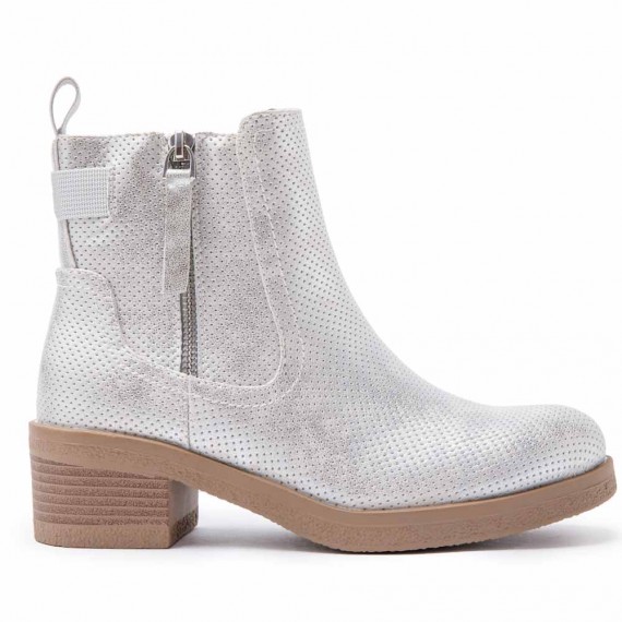 Ankle boot in a mix of materials for autumn and winter