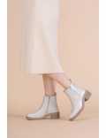Ankle boot in a mix of materials for autumn and winter