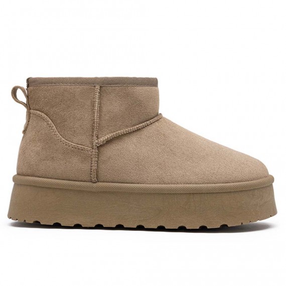 Ankle boot in faux suede