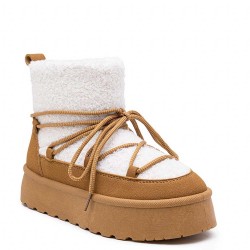 Ankle boot in a mix of materials for autumn and winter