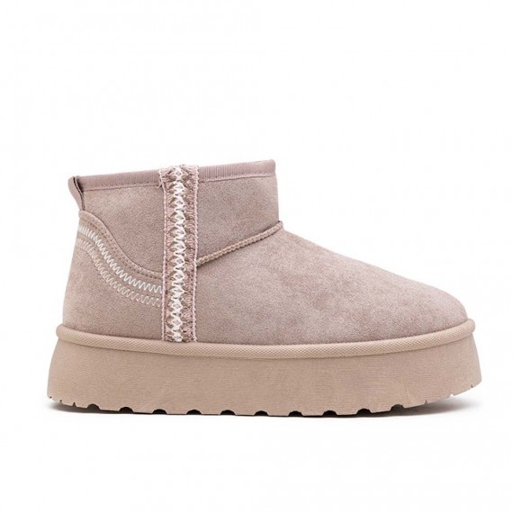 Ankle boot in faux suede