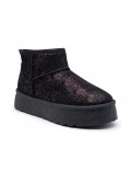 Ankle boot in faux suede