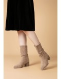 Ankle boot in a mix of materials for autumn and winter