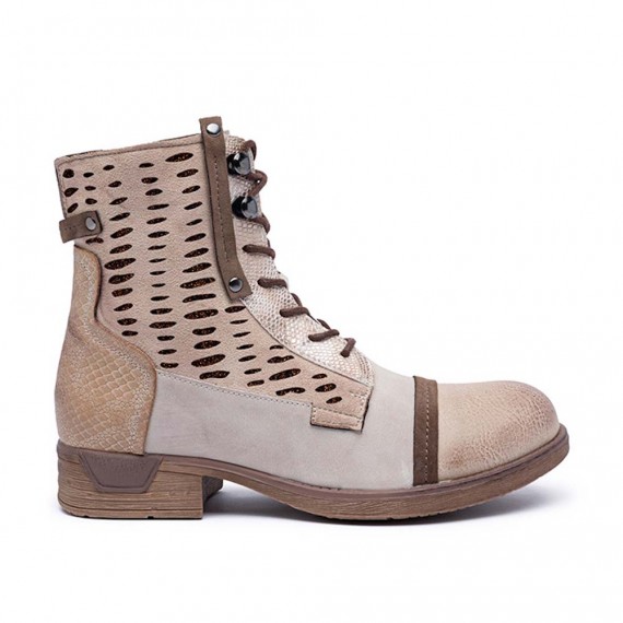 Ankle boot in a mix of materials for autumn and winter