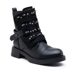 Ankle boot in a mix of materials for autumn and winter