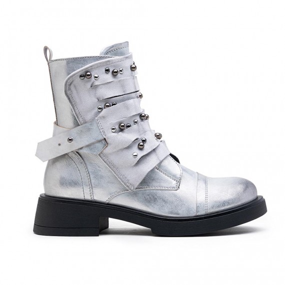 Ankle boot in a mix of materials for autumn and winter