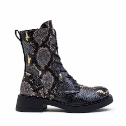 Ankle boot in a mix of materials for autumn and winter
