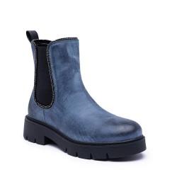Ankle boot in a mix of materials for autumn and winter
