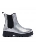 Ankle boot in a mix of materials for autumn and winter