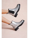 Ankle boot in a mix of materials for autumn and winter