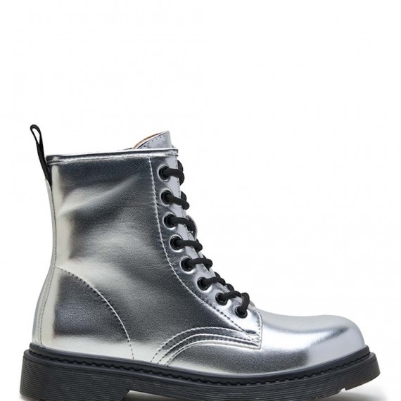 Ankle boot in a mix of materials for autumn and winter