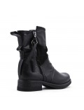 Ankle boot in a mix of materials for autumn and winter