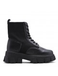Ankle boot in a mix of materials for autumn and winter
