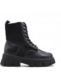 Ankle boot in a mix of materials for autumn and winter