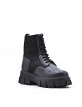 Ankle boot in a mix of materials for autumn and winter