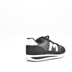 Women's faux leather sneaker