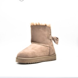 Botines clásicos de pelo para mujer.