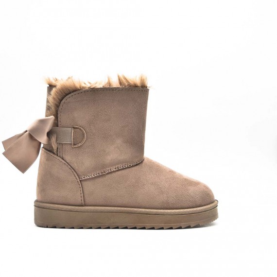 Botines clásicos de pelo para mujer.