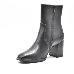 Bottines style santiag en simili cuir