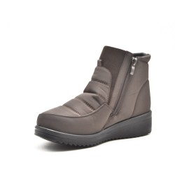 Botines clásicos de pelo para mujer.