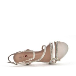 Pumps adorned with rhinestones