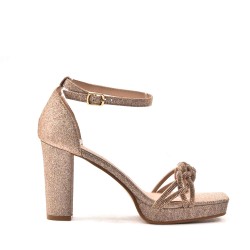 Tacones altos de mujer con tira trenzada de pedrería