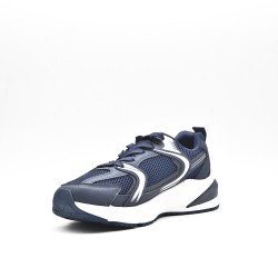 Zapatilla de material mixto con cordones