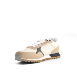 Zapatilla de material mixto con cordones