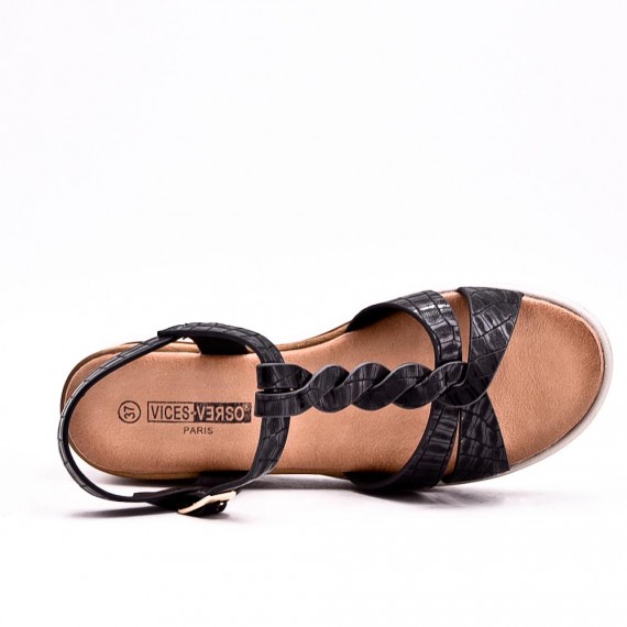 Sandals in faux leather for women